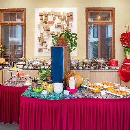 Treasures Hotel And Suites-2